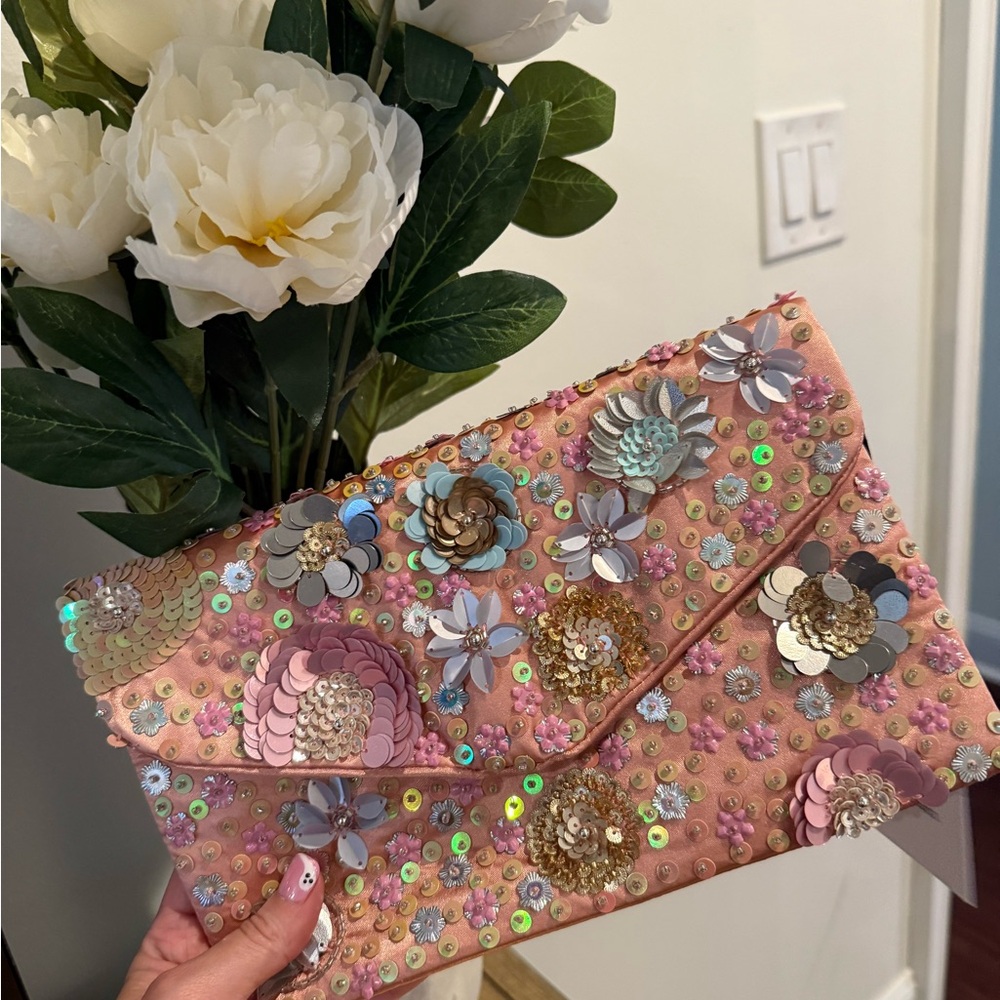 Pink Floral Embellished Pink Clutch